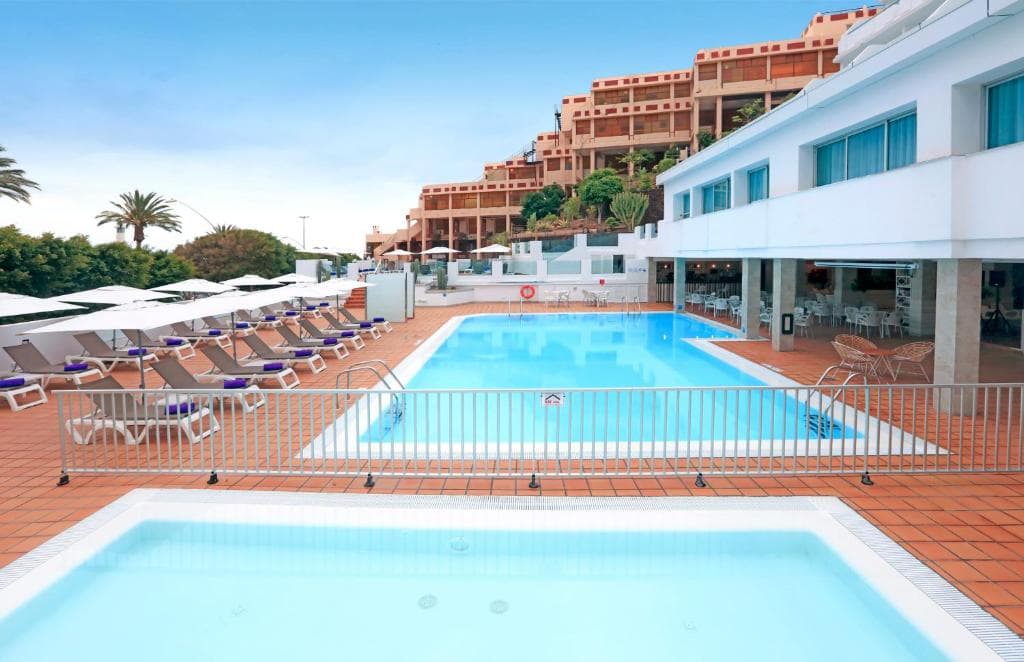 Hotel FERGUS Cactus Garden - 1