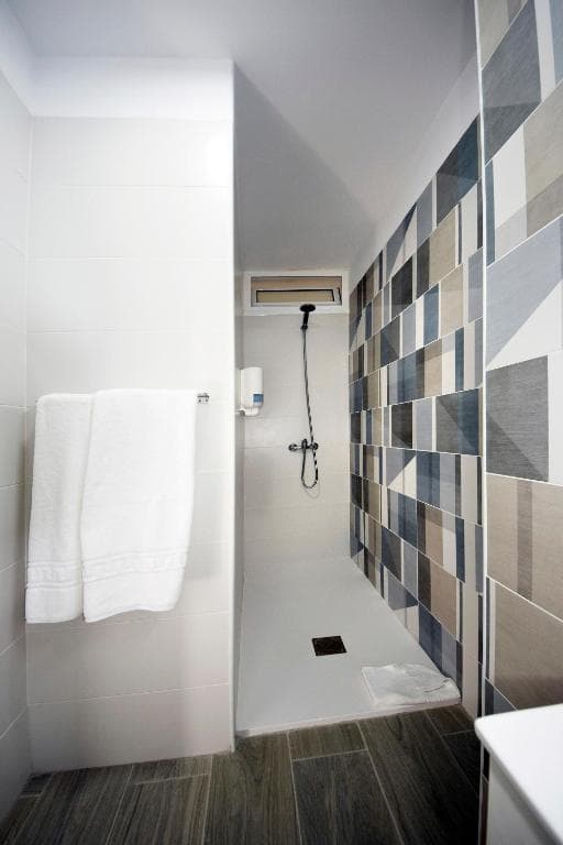 Hotel Skyview by LIVVO - 16