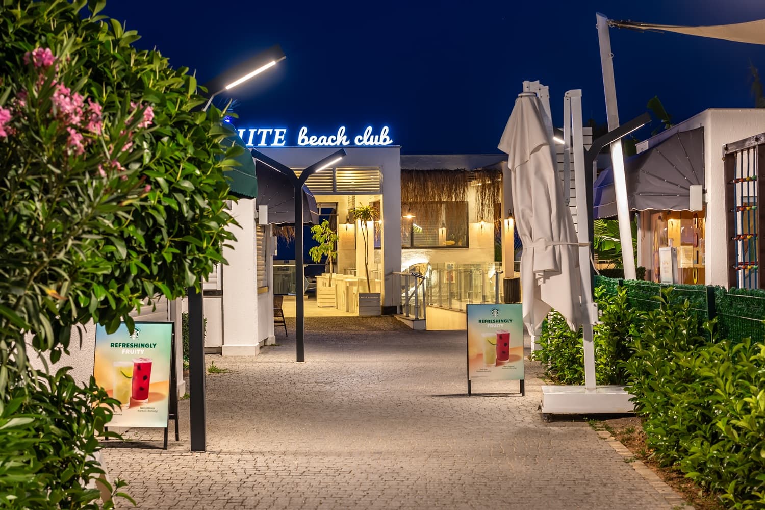 Charter Antalya - White City Resort Hotel - 9