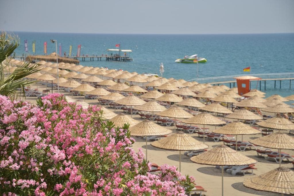 Club Boran Mare Beach - 9