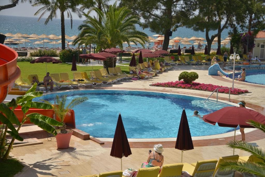 Club Boran Mare Beach - 11
