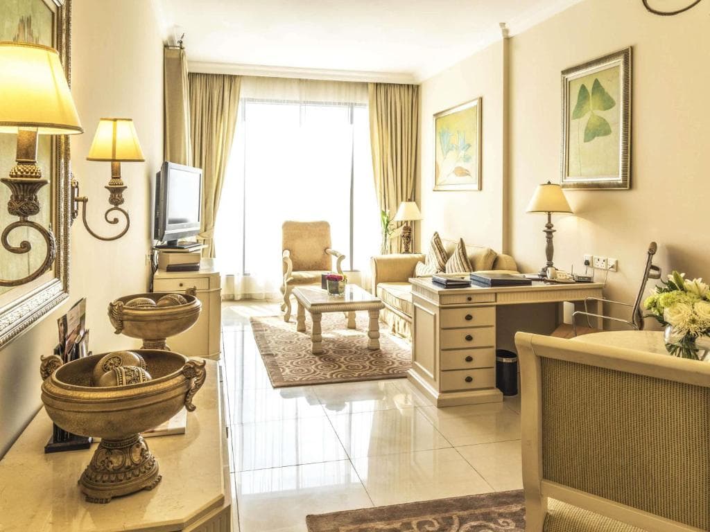Hotel Mercure Barsha Heights Suites & Apartments Dubai - 12