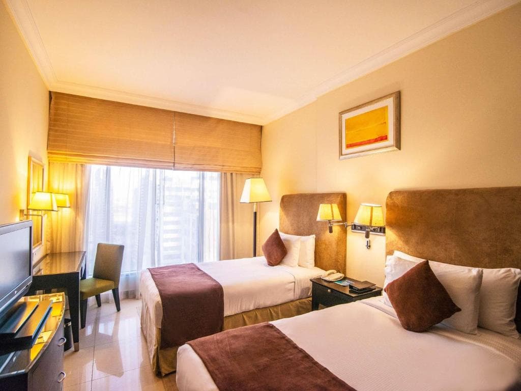 Hotel Mercure Barsha Heights Suites & Apartments Dubai - 17