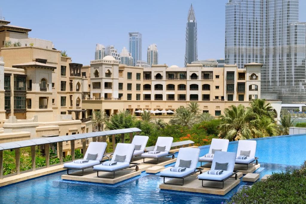 Charter Dubai - The Address Downtown Hotel