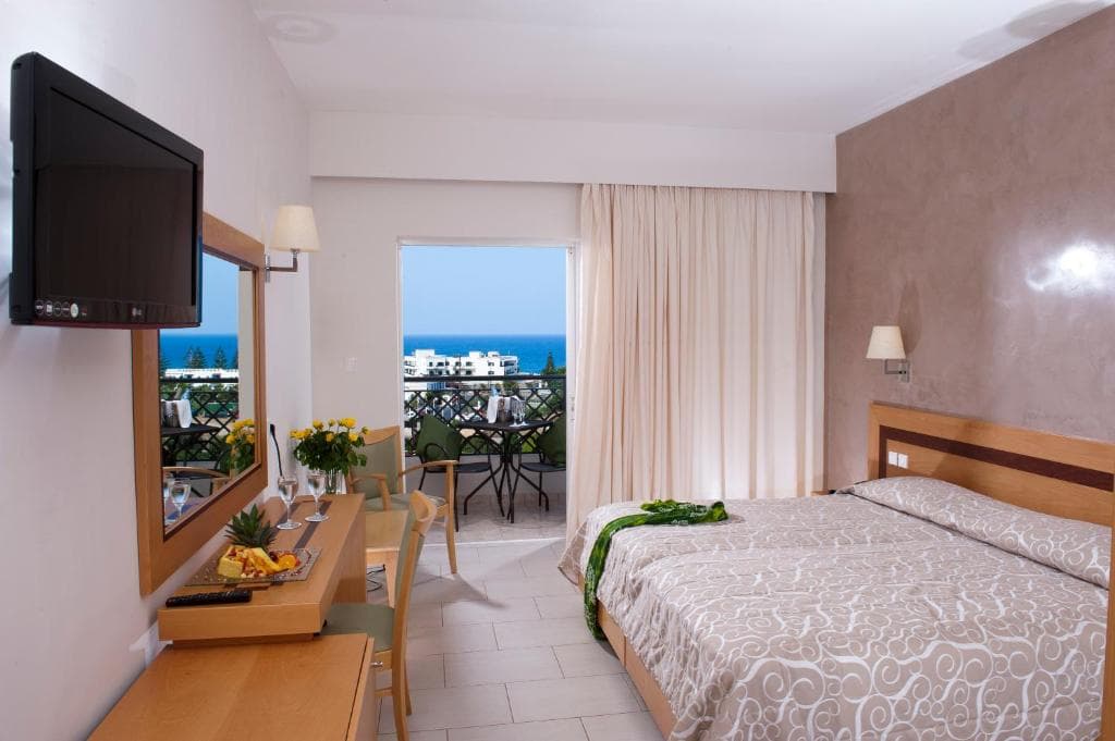 Grand Holiday Resort - 4