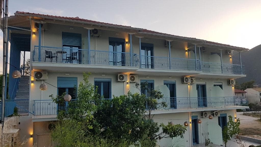 Hotel Akrotiri Lefkada - 1