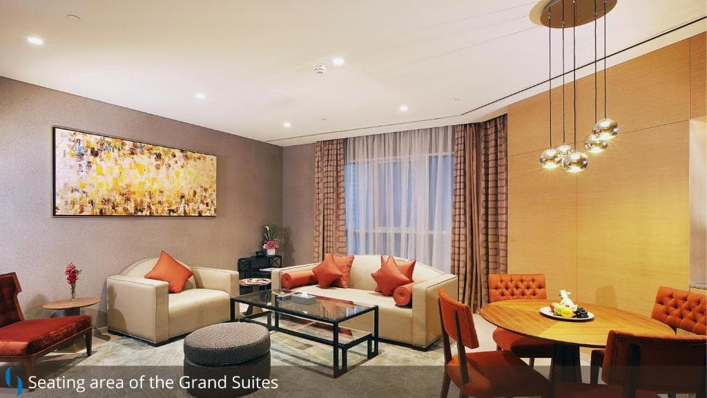 Grand Cosmopolitan Hotel - 33