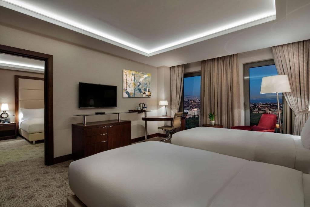 DoubleTree by Hilton Istanbul Topkapi - 9