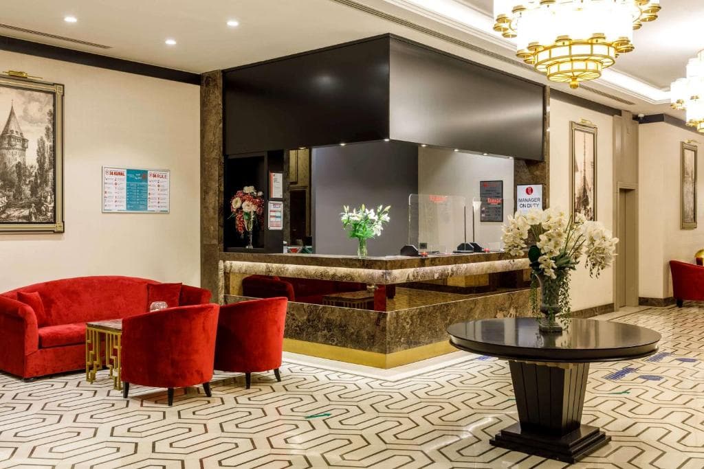 Ramada Hotel And Suites by Wyndham Istanbul Golden Horn - 9