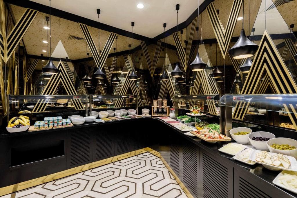 Ramada Hotel And Suites by Wyndham Istanbul Golden Horn - 11