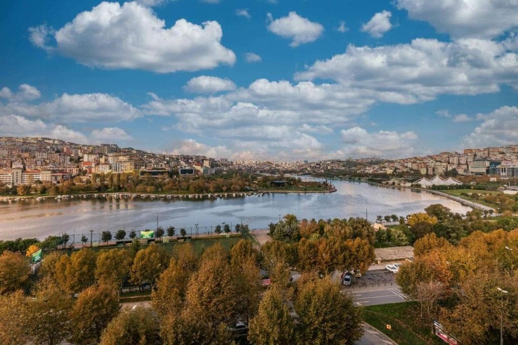 Ramada Hotel And Suites by Wyndham Istanbul Golden Horn - 20