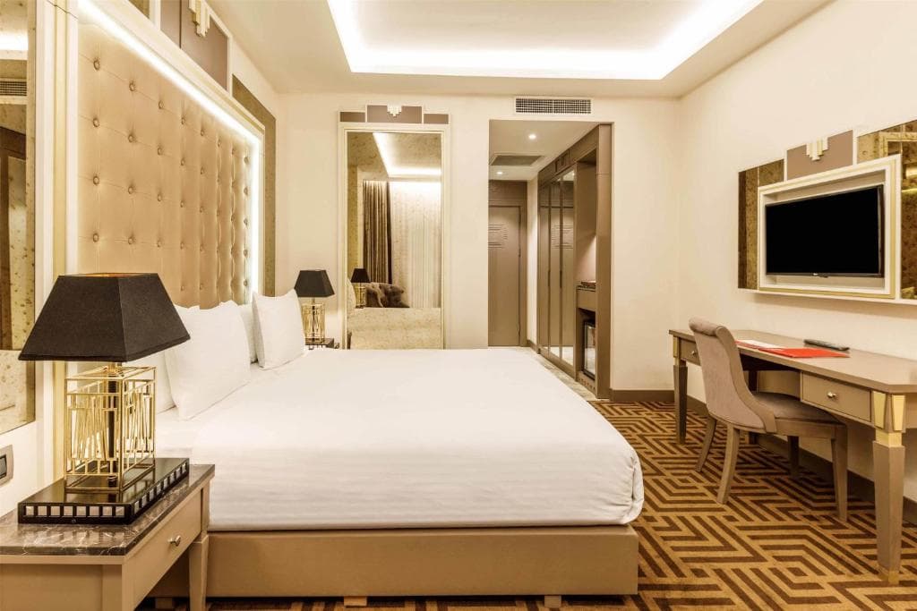 Ramada Hotel And Suites by Wyndham Istanbul Golden Horn - 22