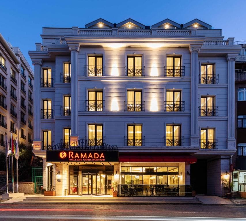 Ramada Hotel And Suites by Wyndham Istanbul Golden Horn - 38