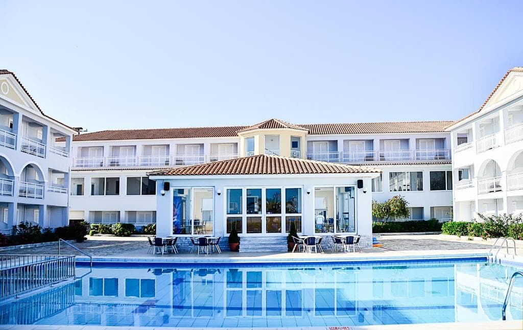 Hotel Meridien Beach - 1