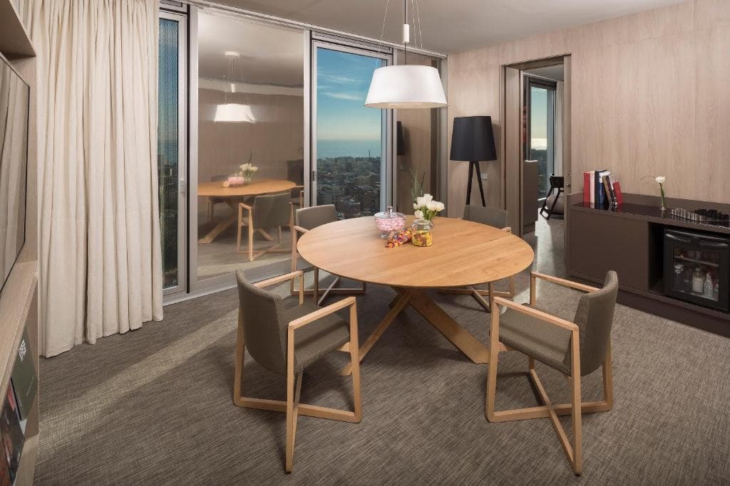 The Level at Melia Barcelona Sky - 10