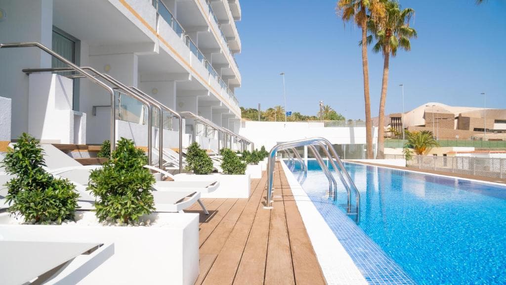 Coral Ocean View - 14