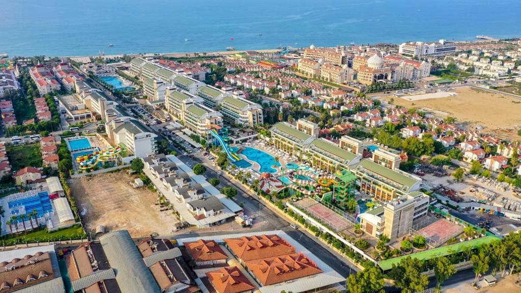 Crystal Waterworld Resort & Spa - 45