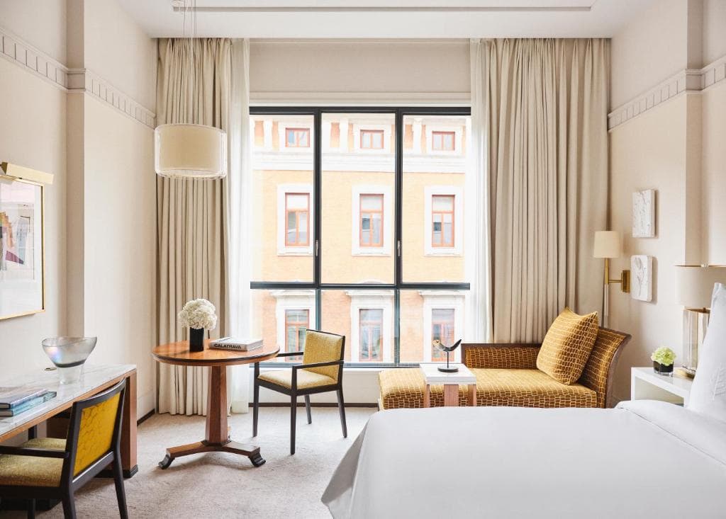 Four Seasons Hotel Madrid - 26