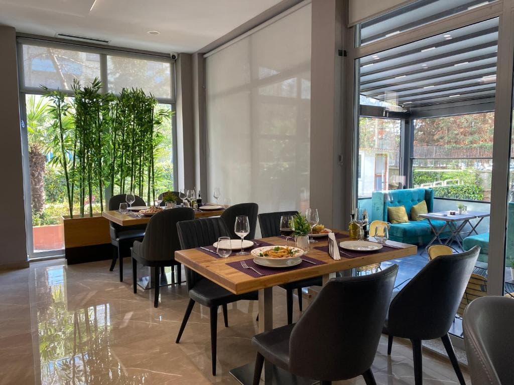 Doanesia Premium Hotel & Spa - 4
