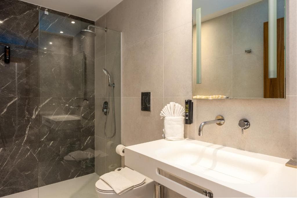 Melpo Antia Hotel & Suites - 9