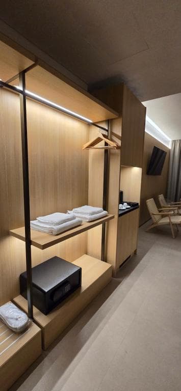 Hotel Lion Gate - 5