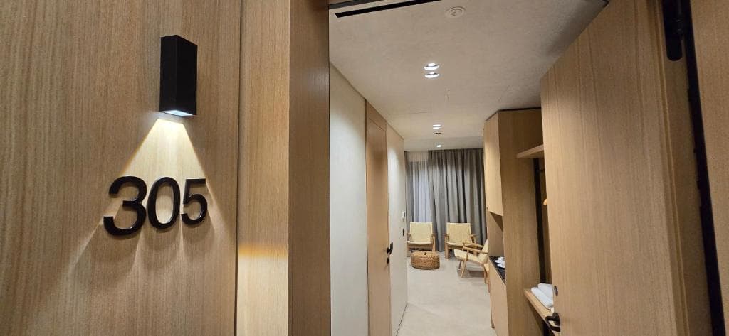 Hotel Lion Gate - 34