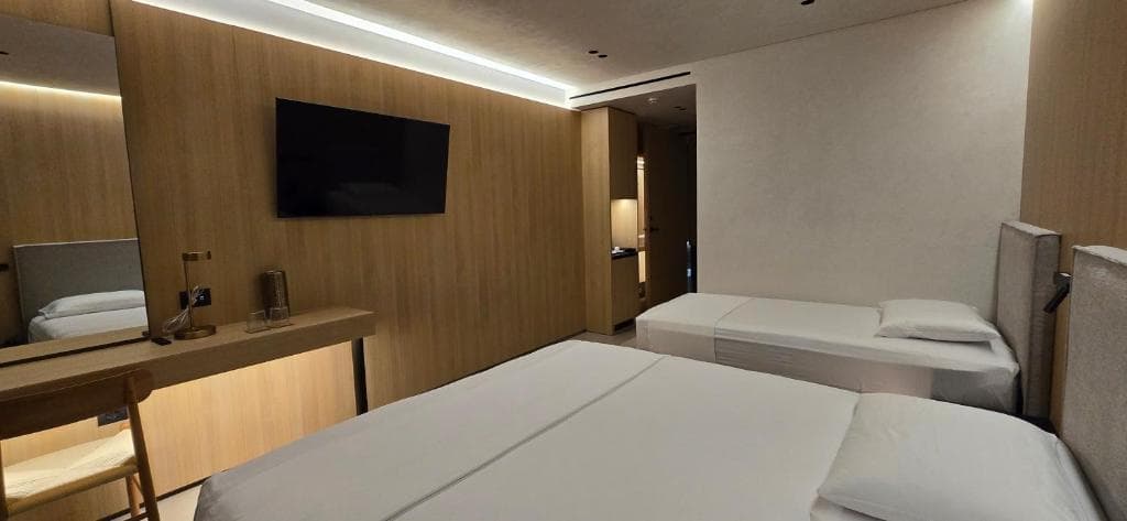 Hotel Lion Gate - 37