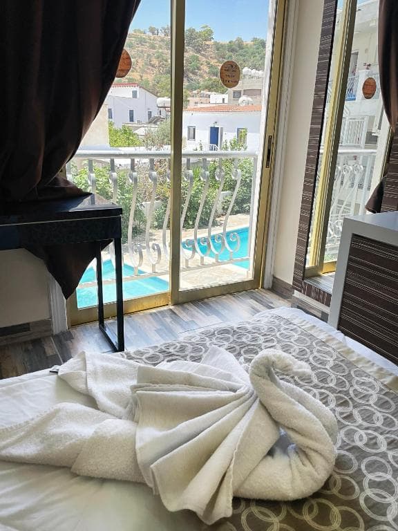 Antonis G. Hotel Apartments - 4