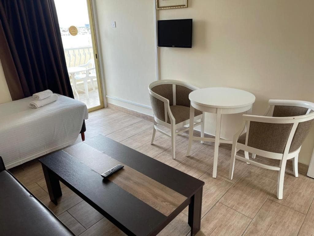 Antonis G. Hotel Apartments - 13