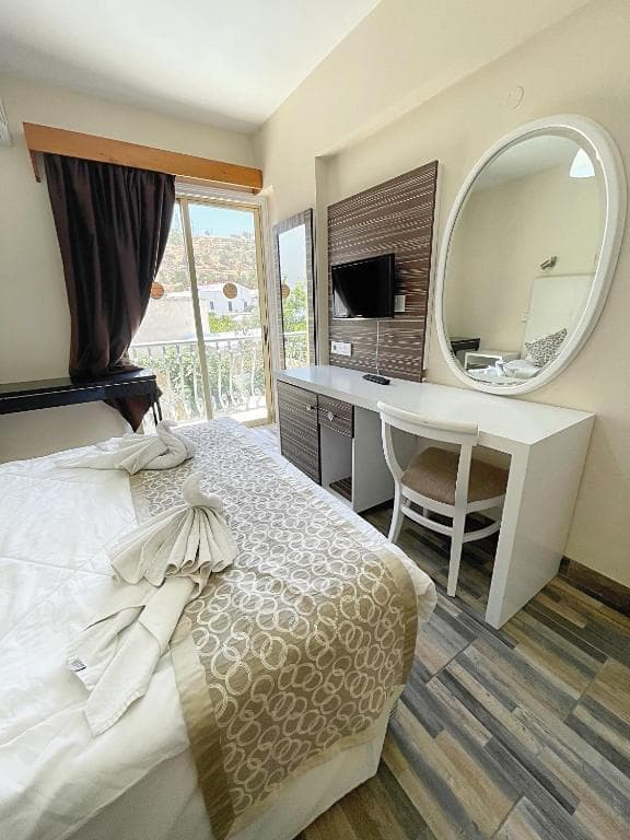 Antonis G. Hotel Apartments - 17