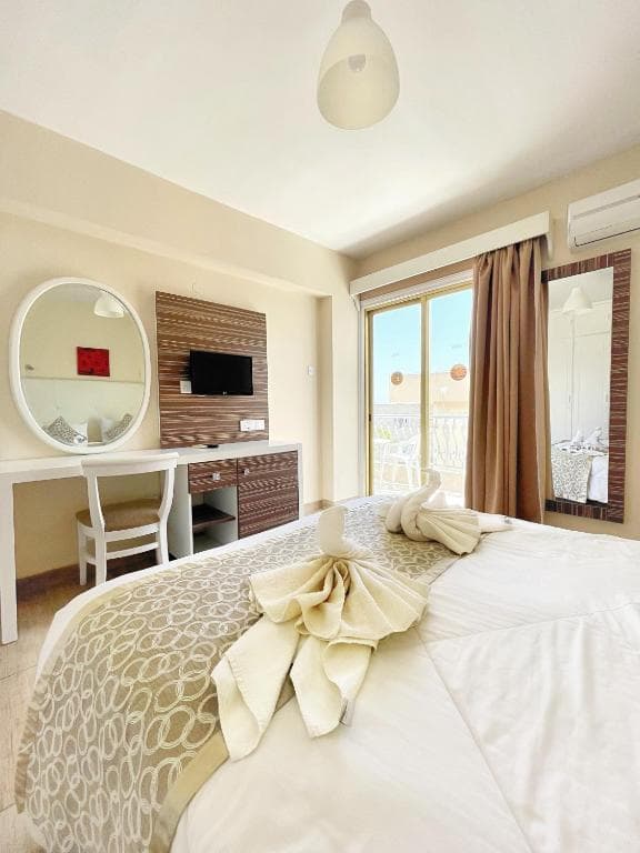 Antonis G. Hotel Apartments - 23