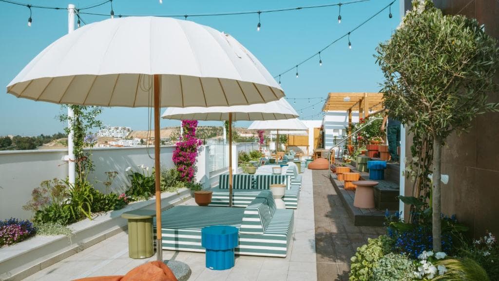 LIV & CO Suites & Villas - 7