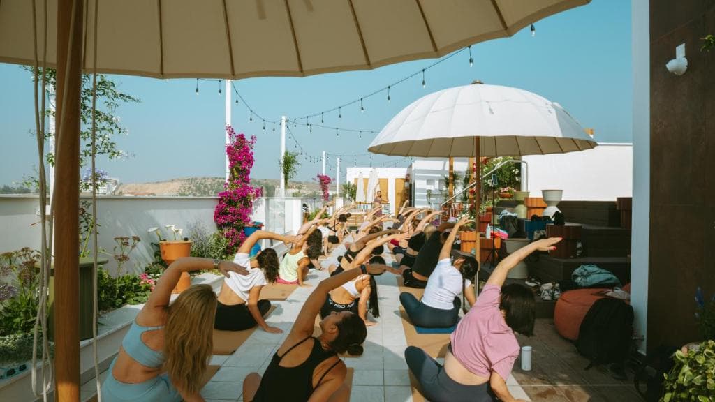 LIV & CO Suites & Villas - 9