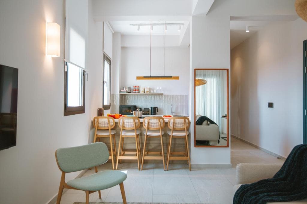 LIV & CO Suites & Villas - 17