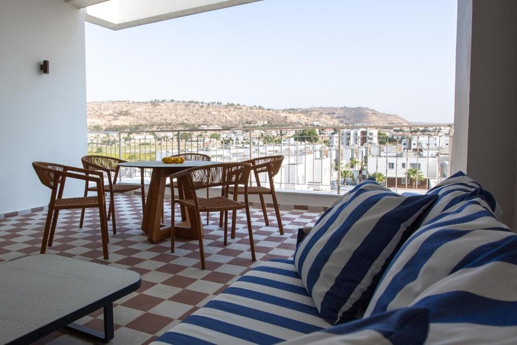 LIV & CO Suites & Villas - 26