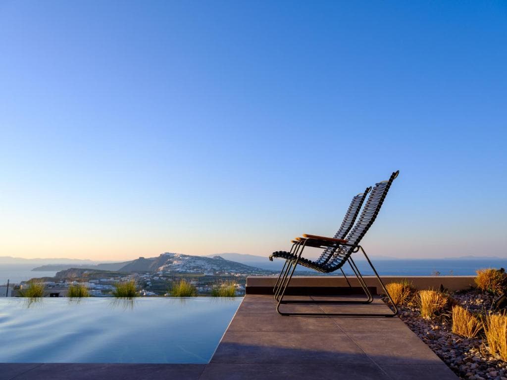 Apikia Santorini - 1