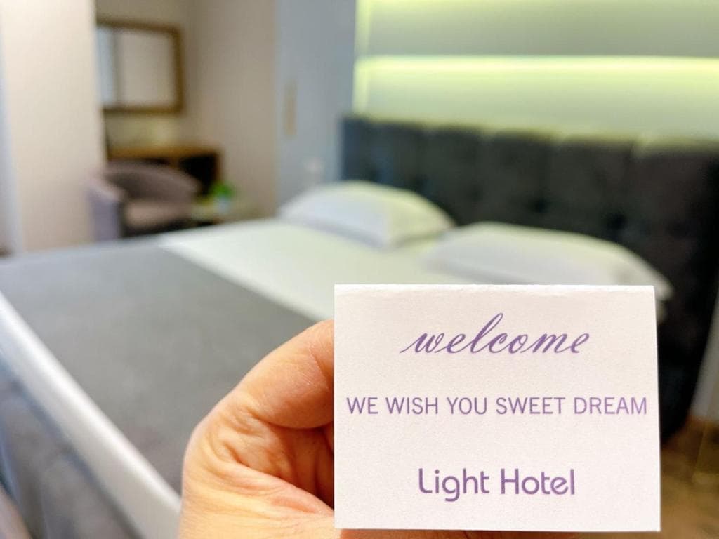 Light Hotel - 14