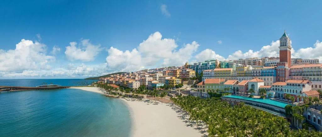 Hotel La Festa Phu Quoc Resort, Curio Collection by Hilton - 1