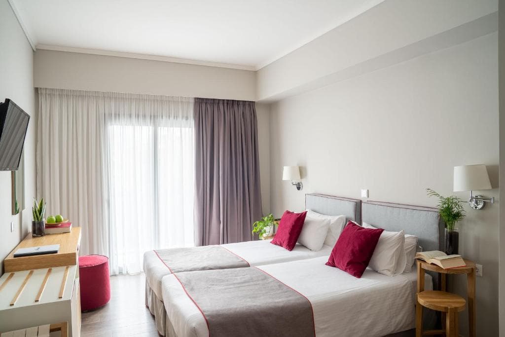 Chroma Fashion Rooms & Apartments Athens - 3