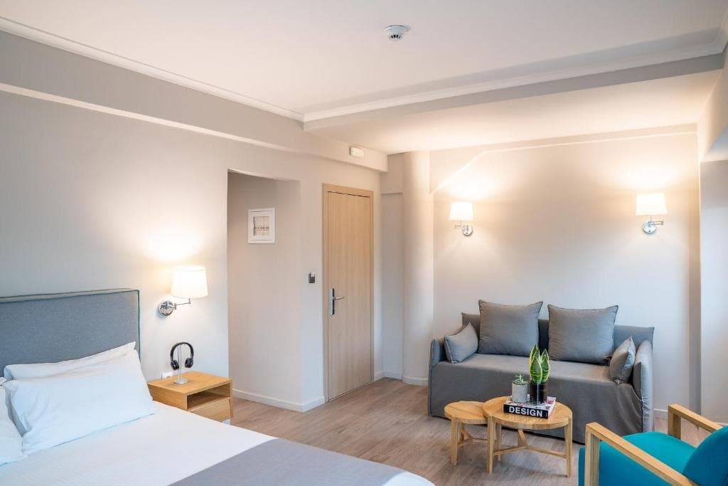 Chroma Fashion Rooms & Apartments Athens - 38