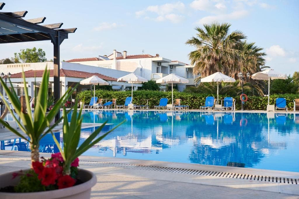 Hotel Kalloni Bay - 1