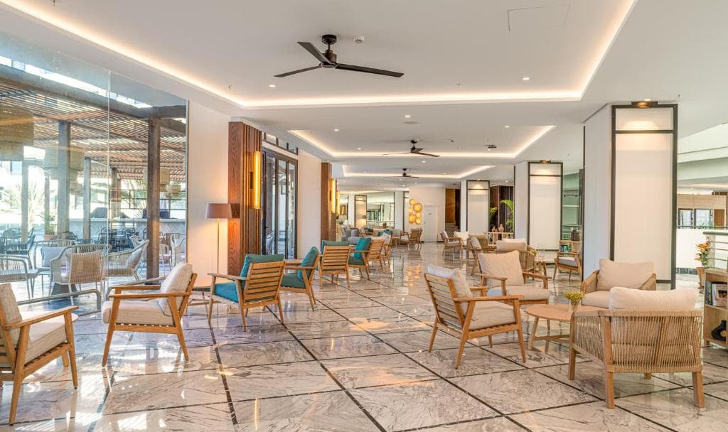 Hotel Mediterranean Palace - 33