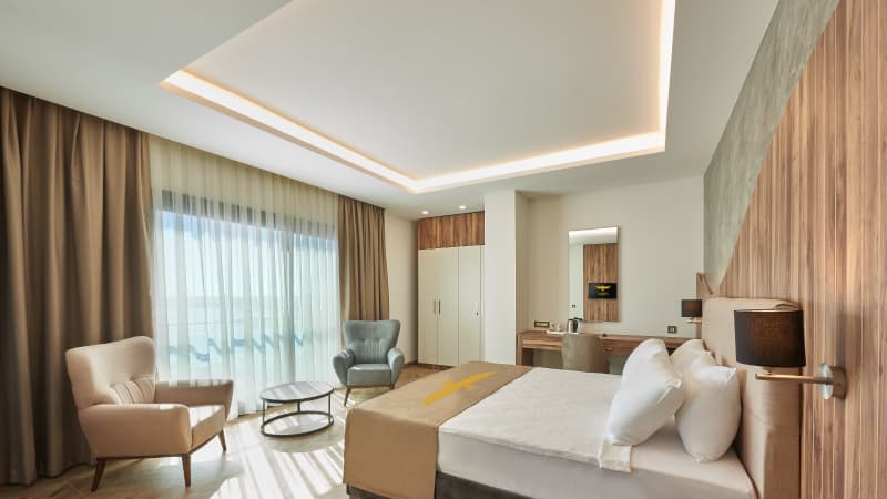 Maril Deluxe Hotel - 3