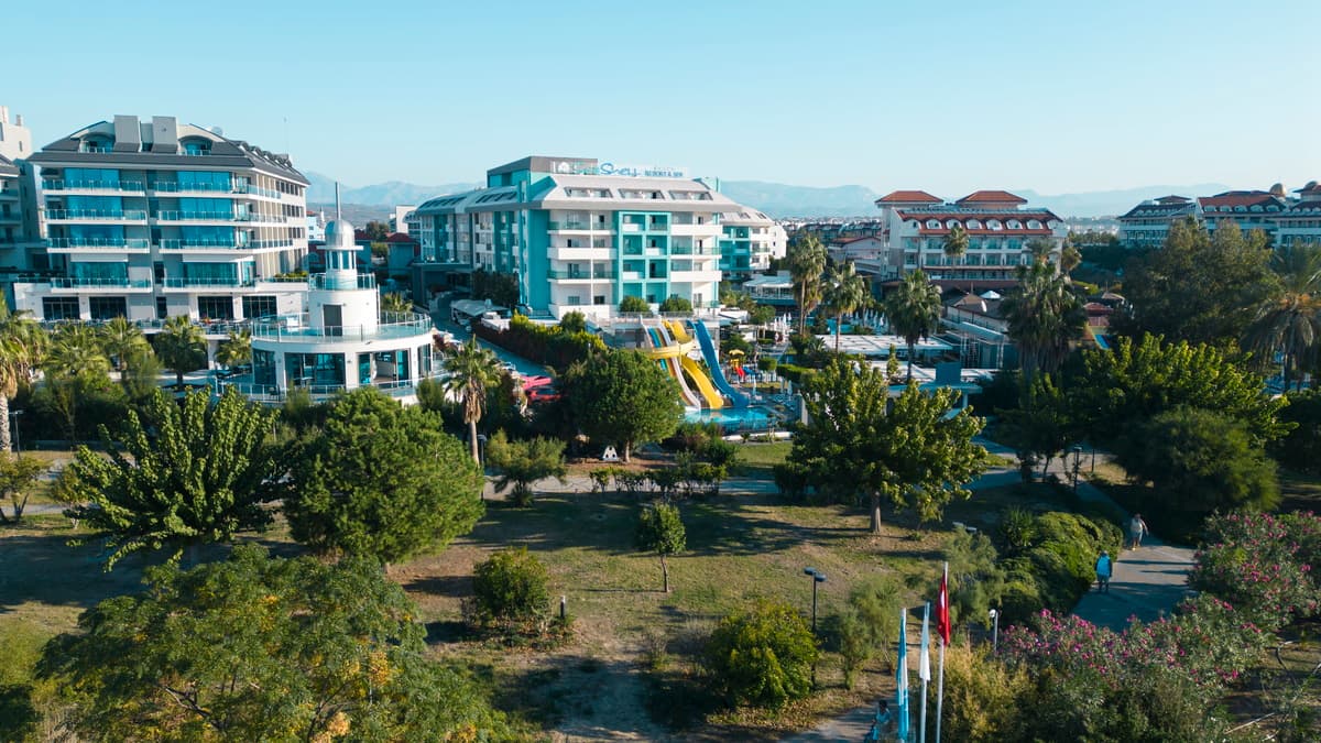 Seashell Resort And Spa Hotel - 7