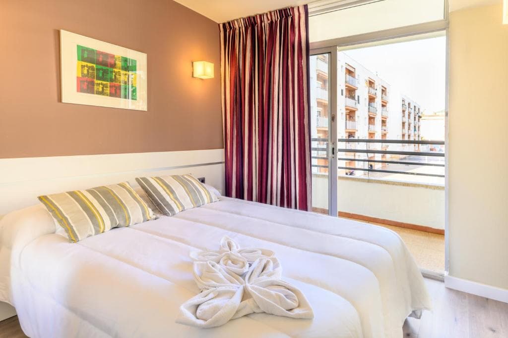 Barcelona - Medplaya Aparthotel Esmeraldas - 9