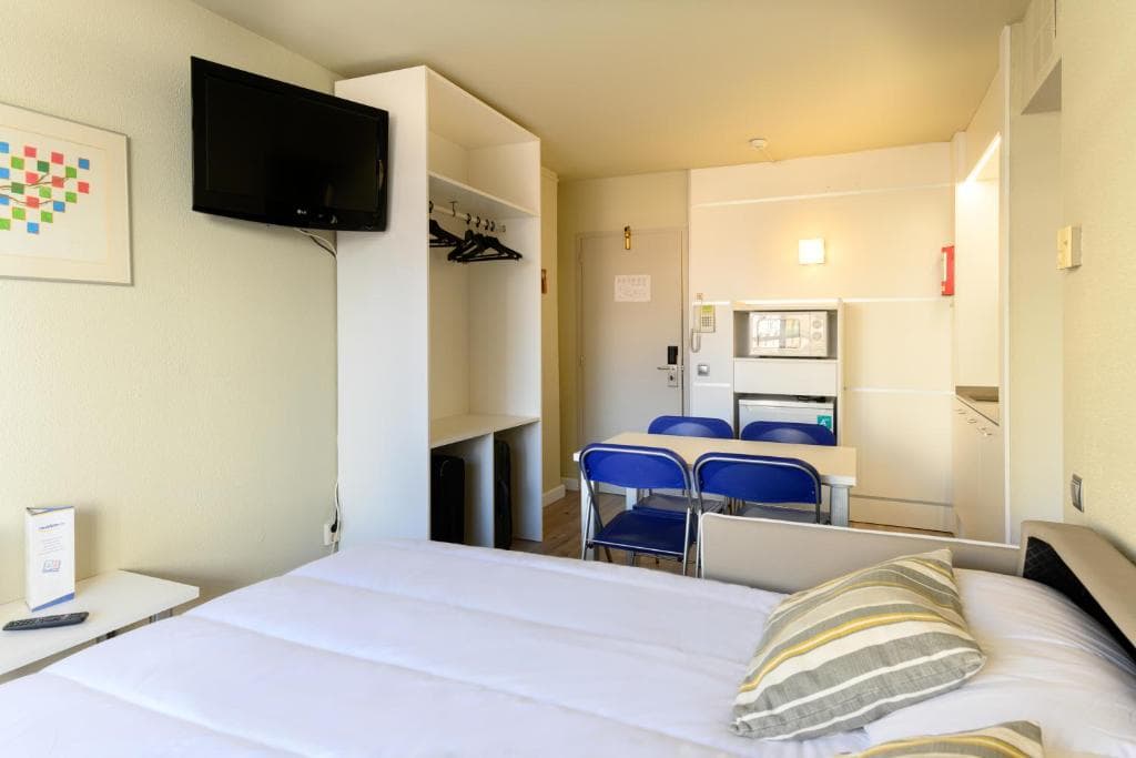 Barcelona - Medplaya Aparthotel Esmeraldas - 29