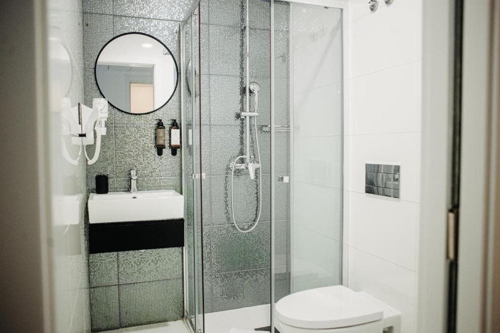Next Level Premium Hotels - 7