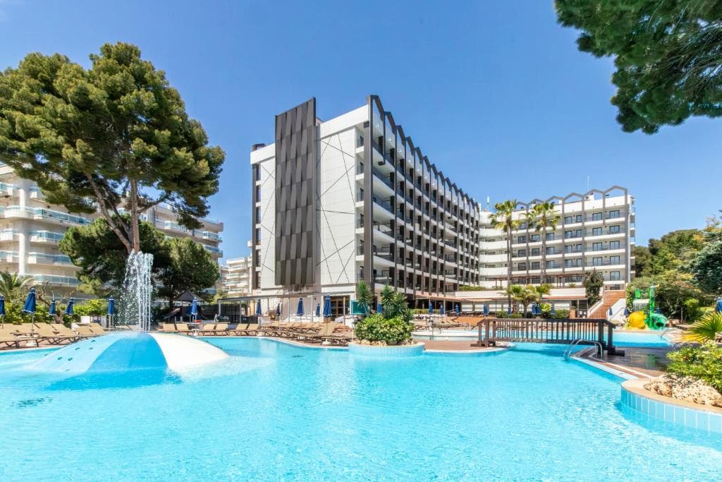 Barcelona - Golden Avenida Family Suites